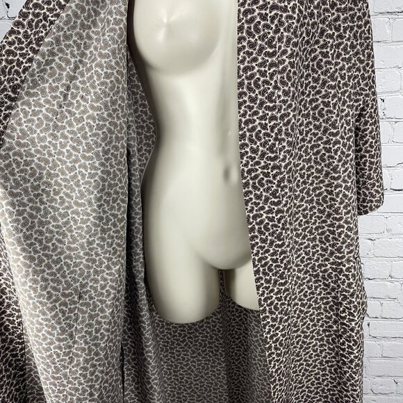 VTG Bill Blass Cream Paisley Print Lightweight Pockets Tie Waist Robe Size O/S - Picture 7 of 10